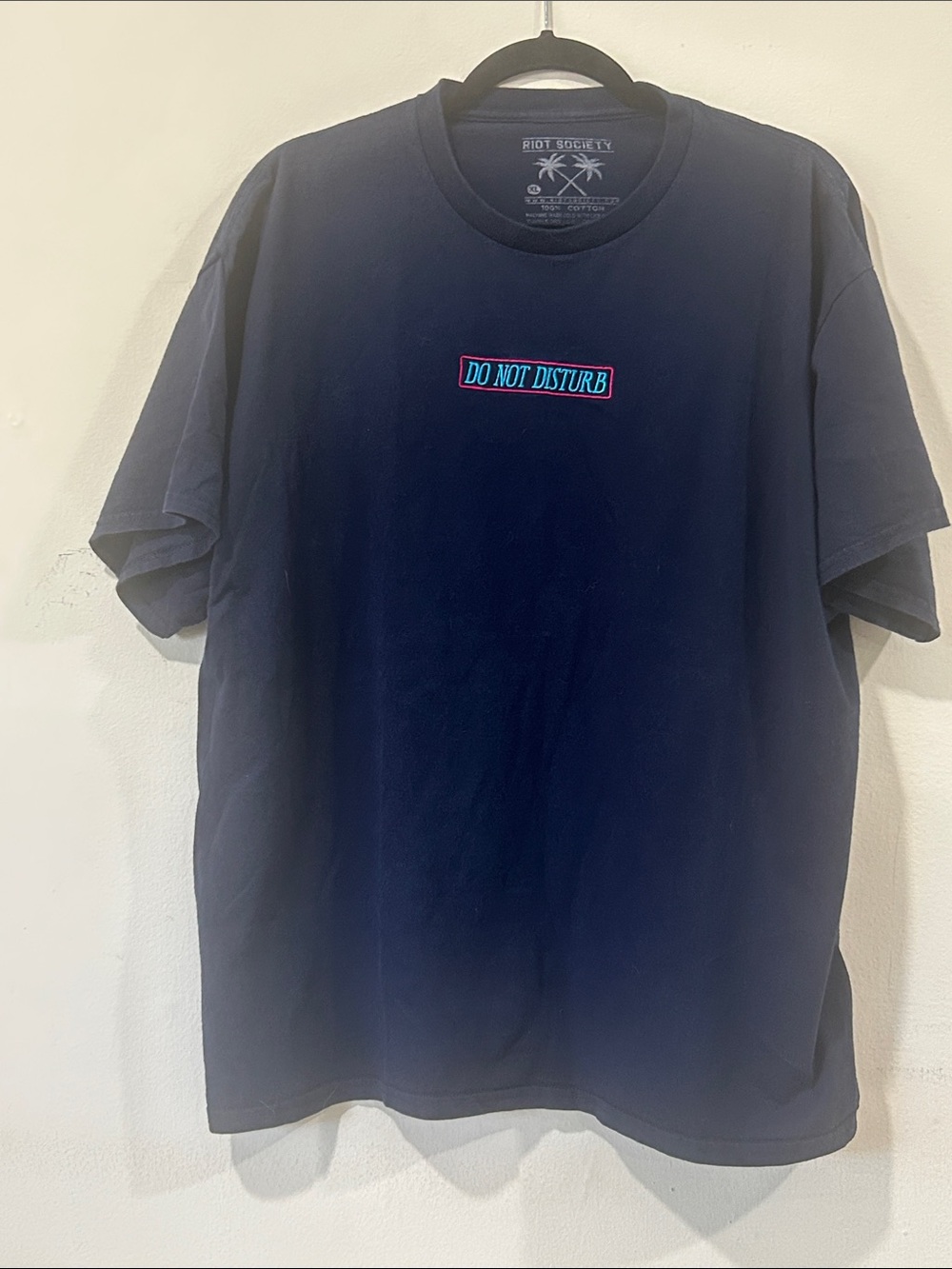 riot society Navy Short-Sleeve Tee with 'Do Not Disturb' Chest Graphic